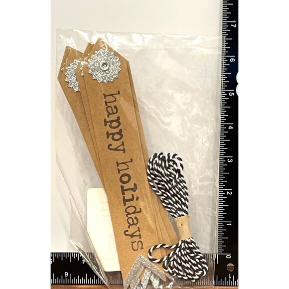 Happy Holidays Brown Kraft Paper Gift Tags With silver Glitter & String 6 pack - Picture 1 of 3